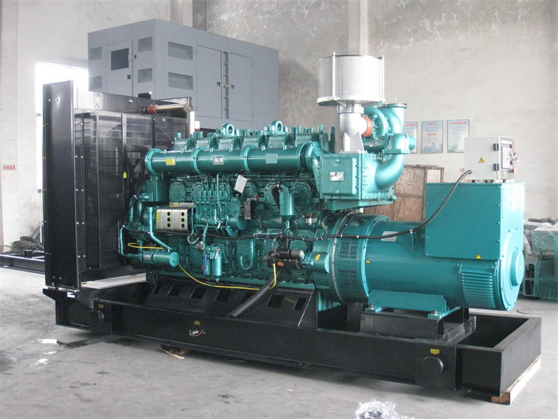 通渭200KW 柴油发电机的油耗是多少?