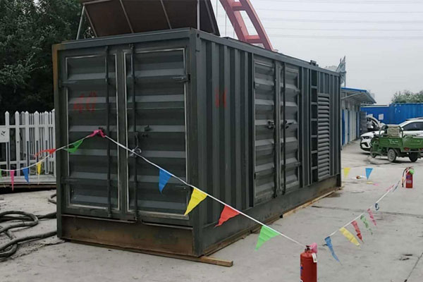 通渭发电机租赁空气滤清器多久更换一次?